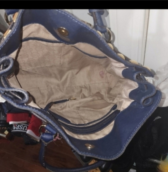 🍁🍂VERY RARE HTF Michael kors navy studded PYRAMID satchel - Picture 7 of 10